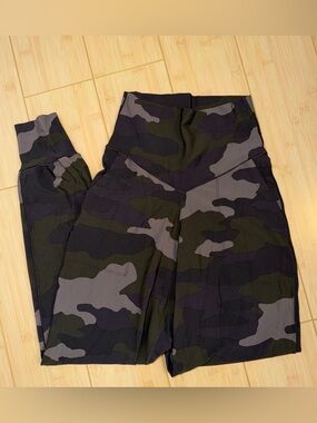 aerie Camo Leggings in Olive, Gray, Black